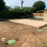 Bord De Piscine, Jacuzzi * Hyeres