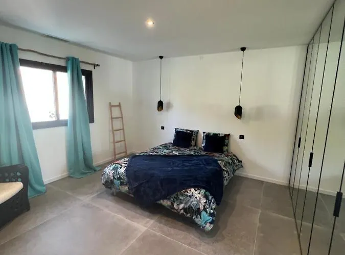 Villa Bord De Piscine, Jacuzzi *